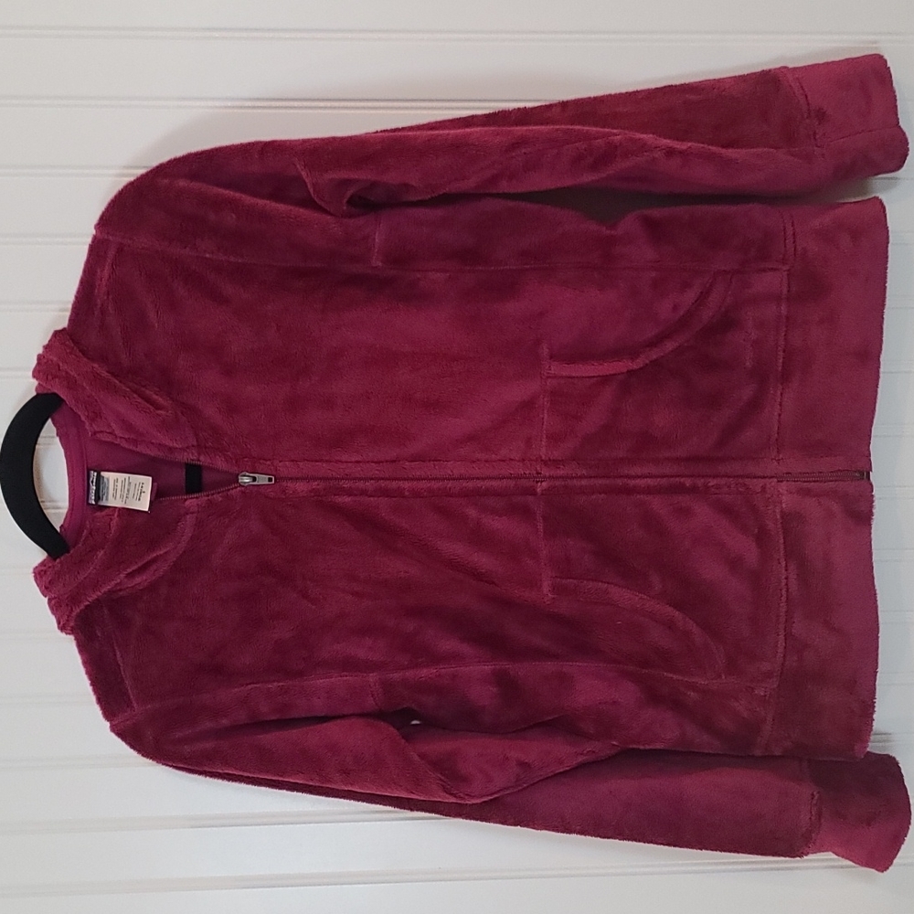 EUC Patagonia zip up hoodie. Size small. Maroon/dark pink color